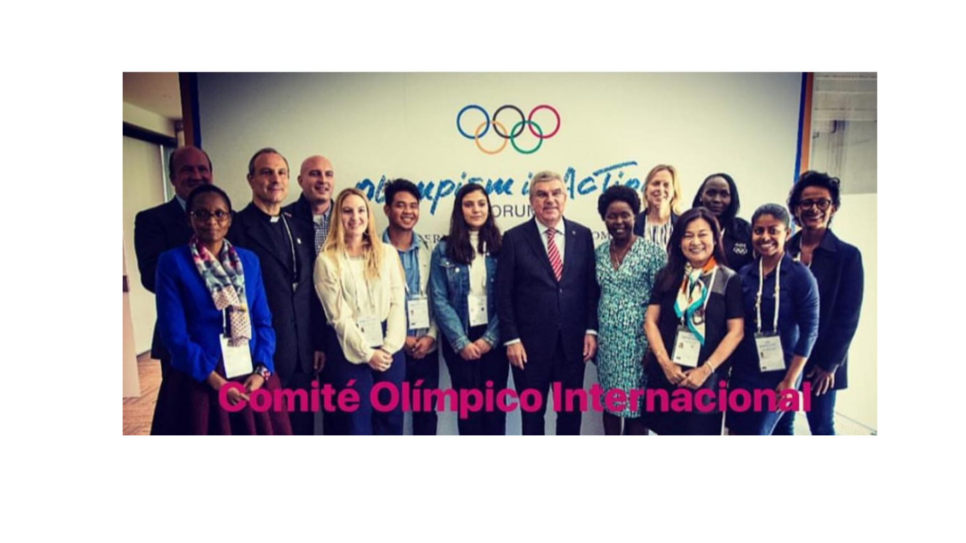 Representación jurídica e institucional en el Olympism in Action Forum del Comité Olímpico Internacional, Buenos Aires.